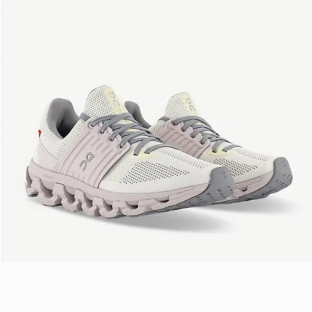 On Running Cloudswift Women's Running Shoes in Light Gray/Pink
